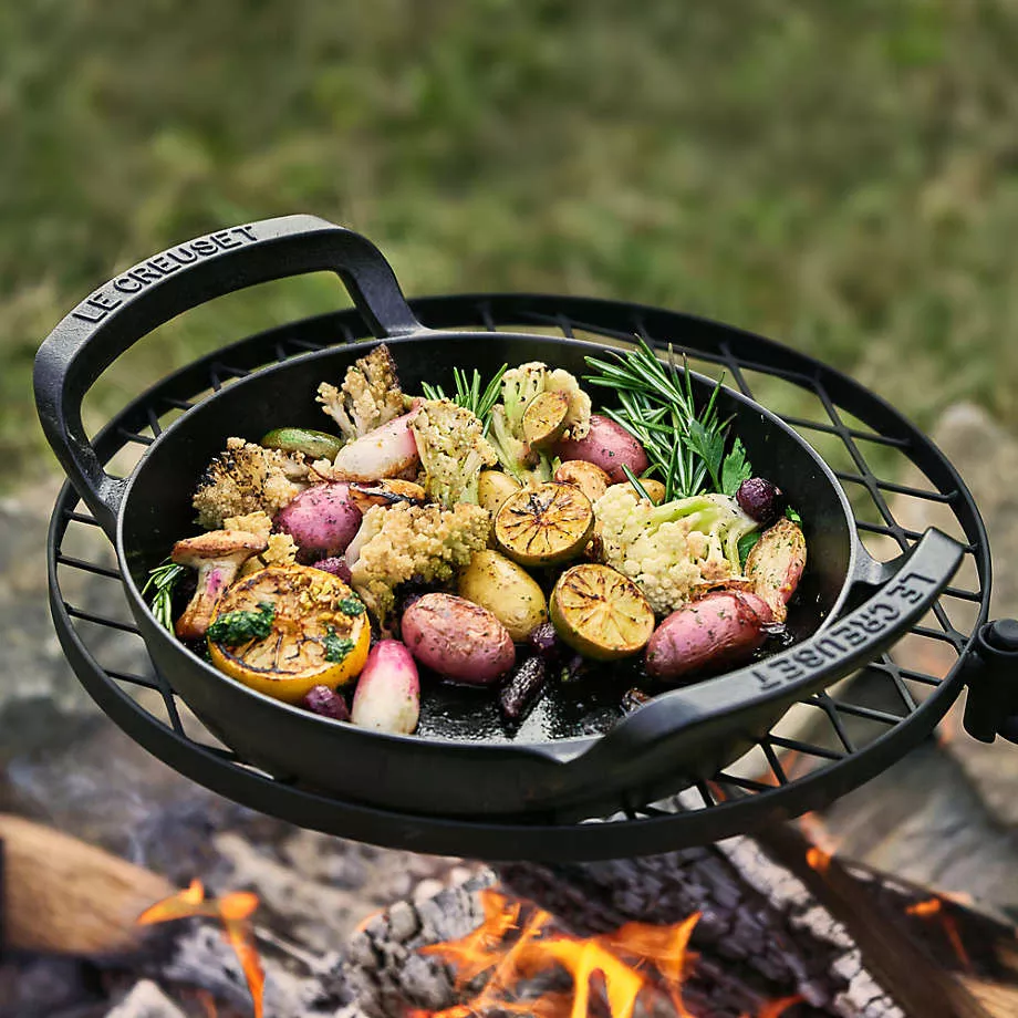 Le Creuset Alpine Outdoor Collection - Skillet (Matte Black) 10"