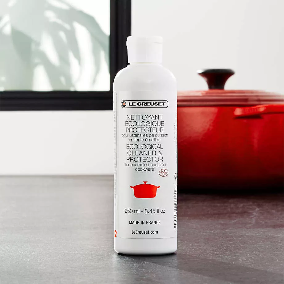le-creuset-enameled-cast-iron-cookware-cleaner-8-45-oz Le Creuset Enameled Cast Iron Cookware Cleaner 8.45 oz.