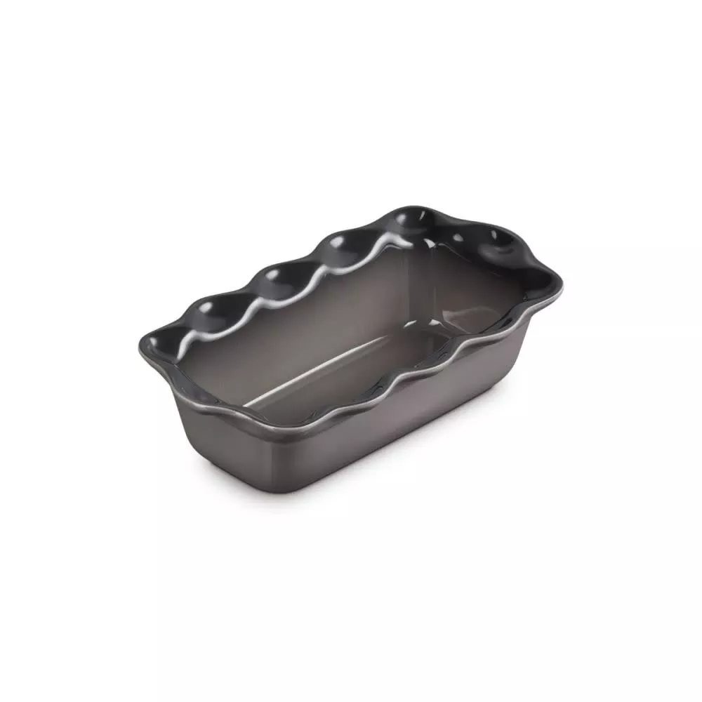 le-creuset-heritage-fluted-loaf-pan-oyster-9 Le Creuset Heritage Fluted Loaf Pan - Oyster 9"