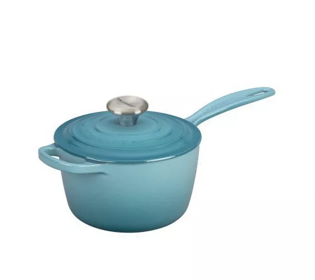 le-creuset-signature-round-saucepan Le Creuset Signature Round Saucepan