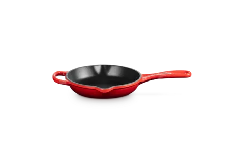 le-creuset-signature-round-skillet Le Creuset Signature Round Skillet
