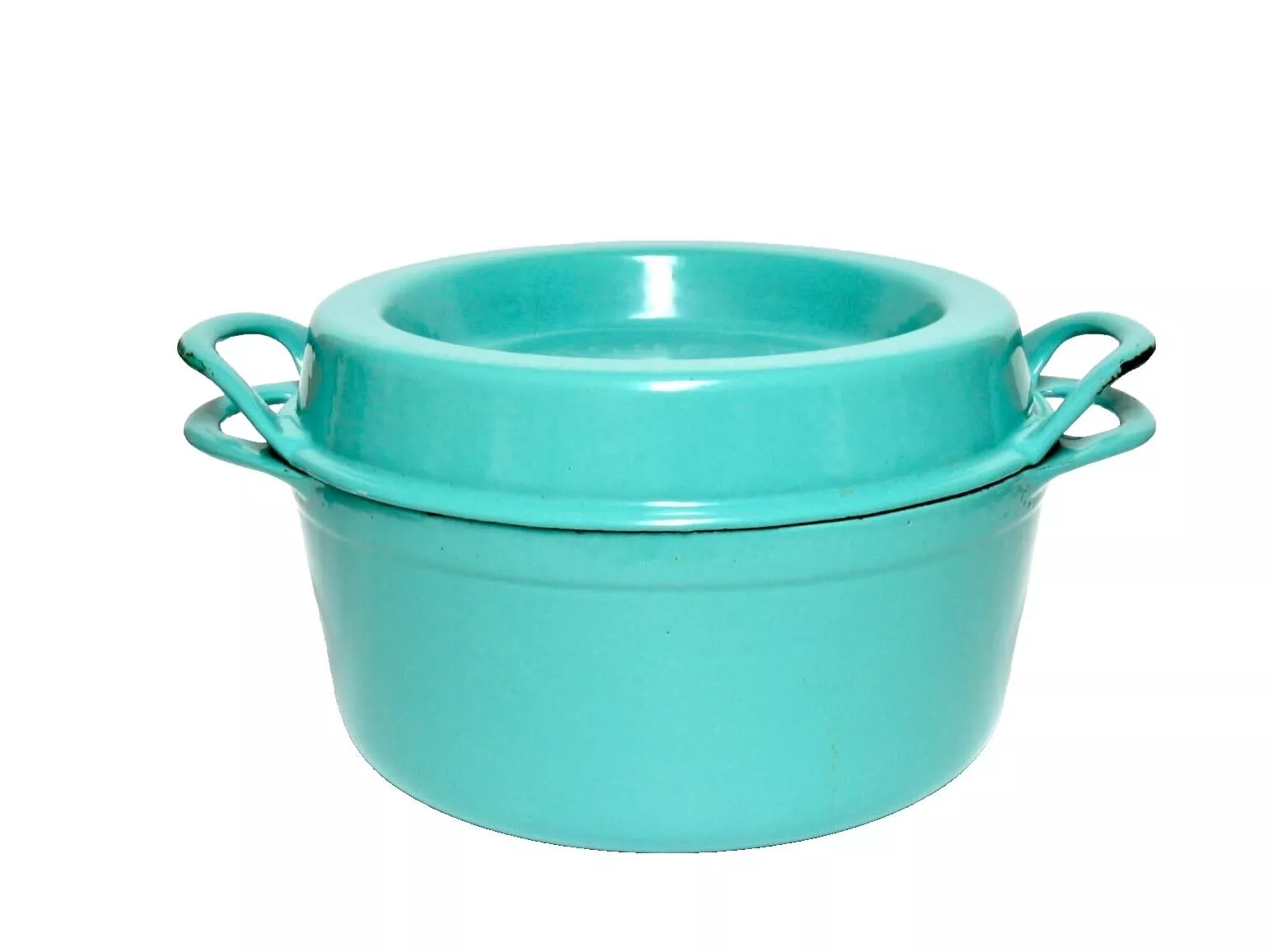 le-creuset-traditional-oval-doufeu-cerise-7-25-qt Le Creuset Traditional Oval Doufeu, Cerise 7.25 qt.