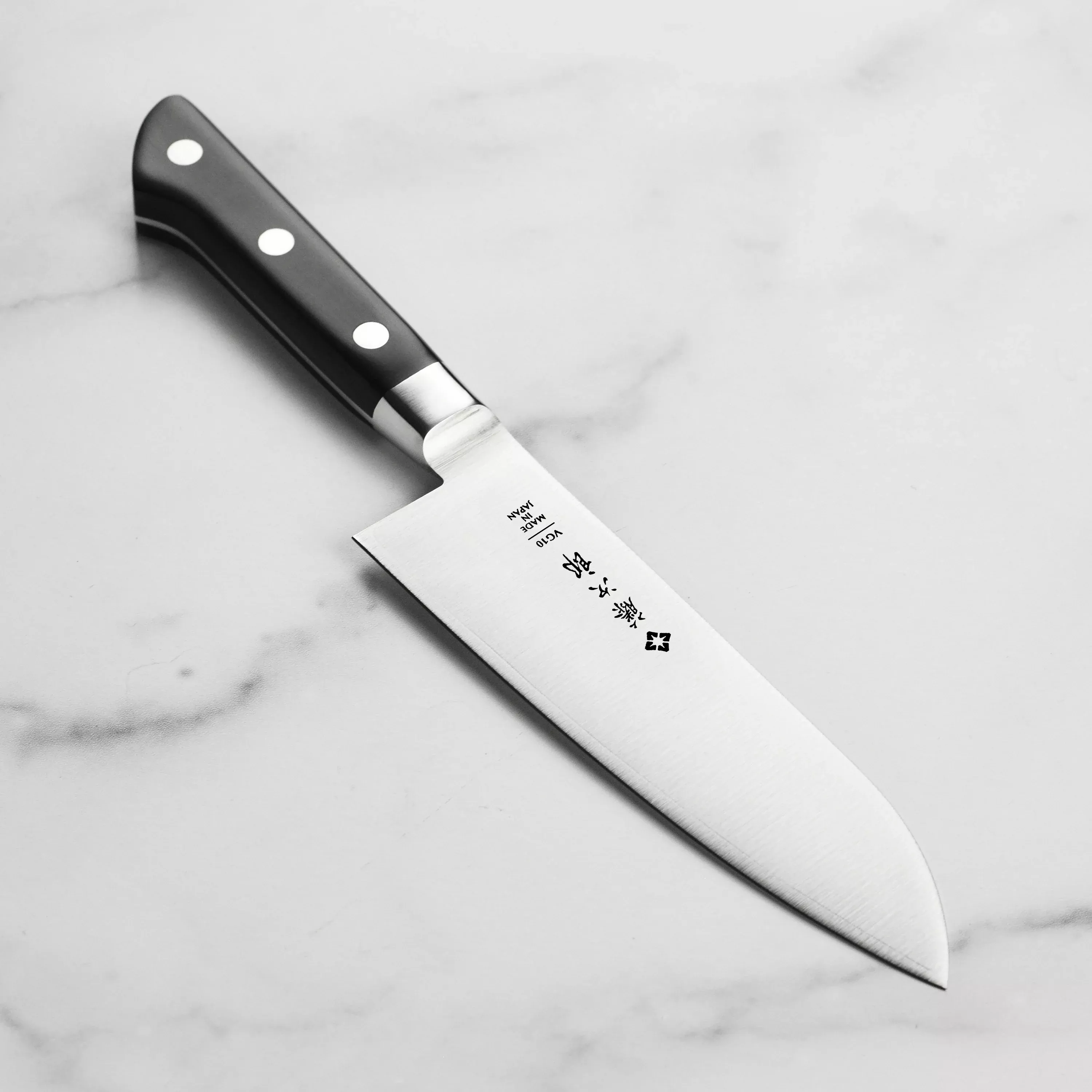 tojiro-classic-santoku-knife-7 Tojiro Classic Santoku Knife - 7"