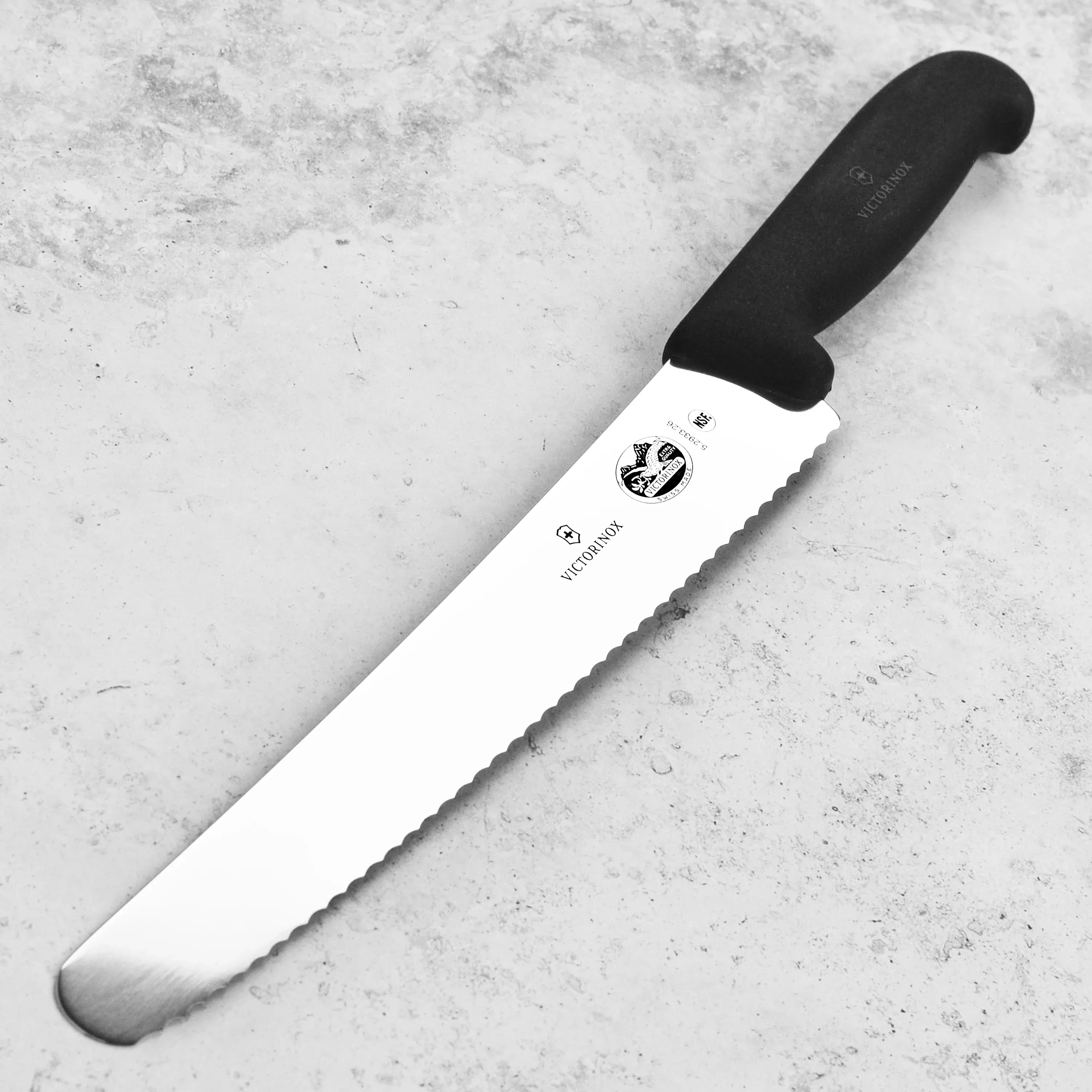 victorinox-fibrox-10-25-bread-knife Victorinox Fibrox 10.25" Bread Knife