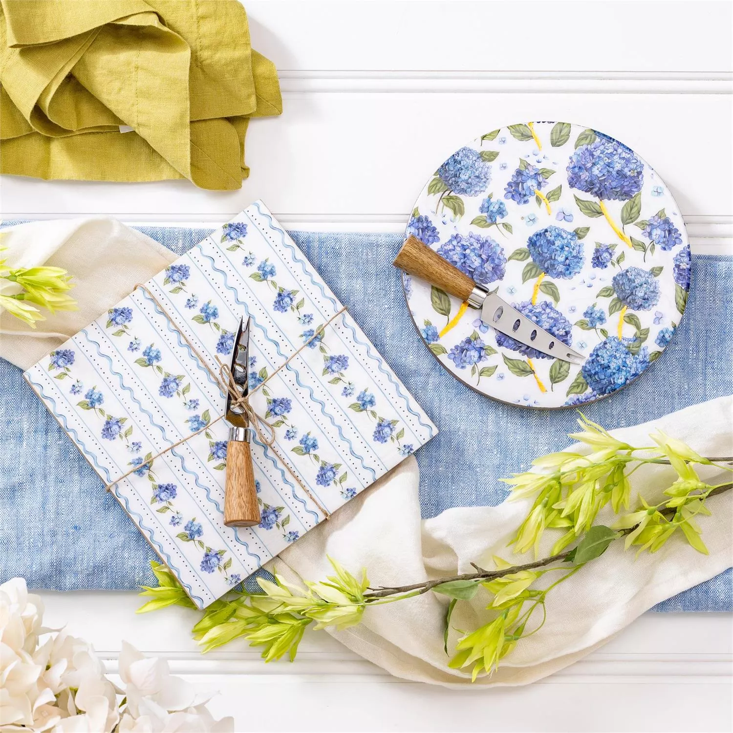 vivastyle-serving-board-wooden-cheese-board-with-knife-hydrangea-asst-2 VivaStyle Serving Board, Wooden Cheese Board with Knife, Hydrangea, Asst of 2