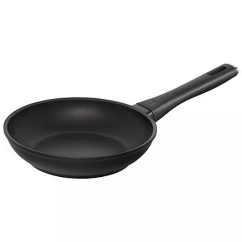 zwilling-madura-plus-fry-pan-8 Zwilling Madura Plus Fry Pan 8"