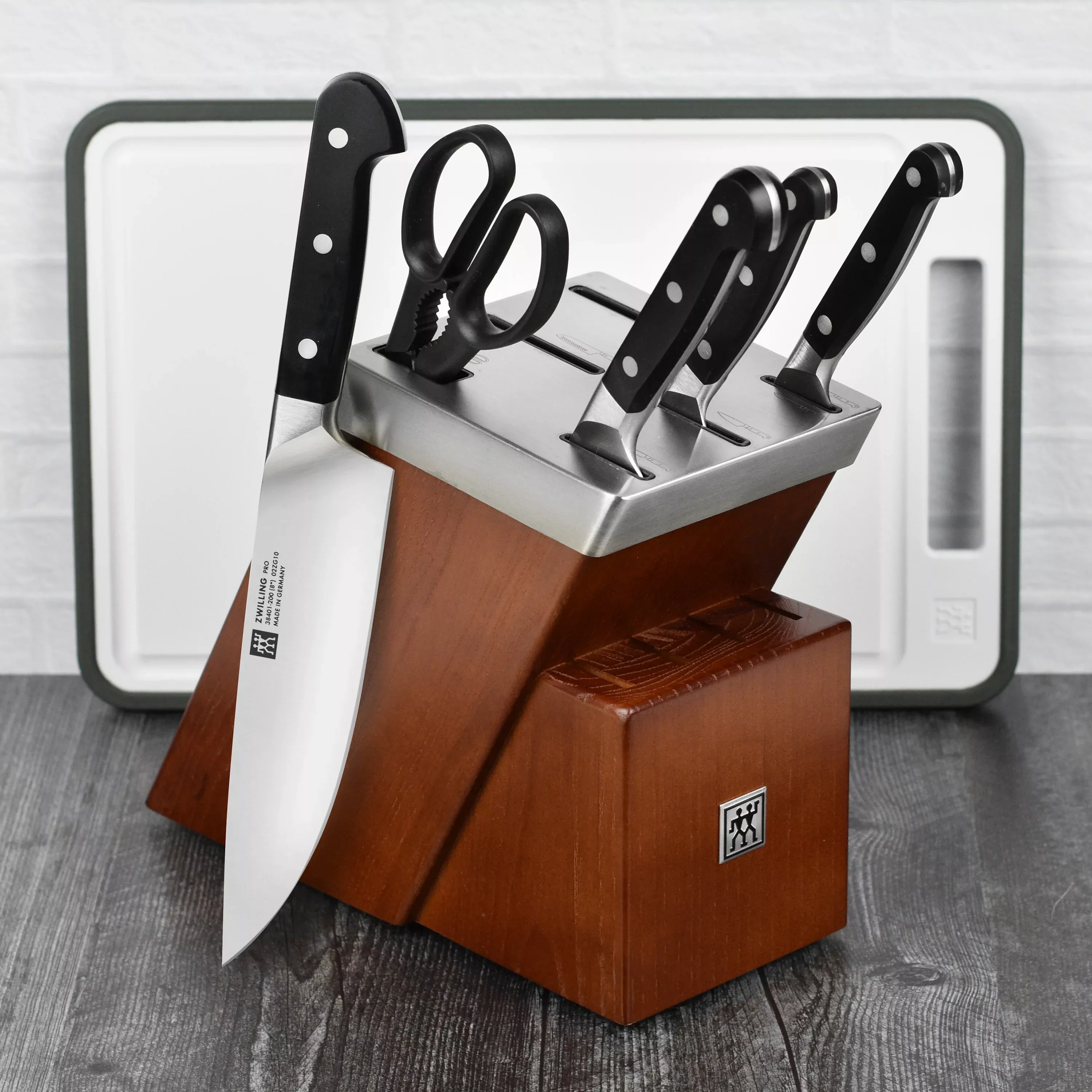 zwilling-pro-self-sharpening-knife-block-set-7-piece Zwilling Pro Self-Sharpening Knife Block Set - 7 Piece