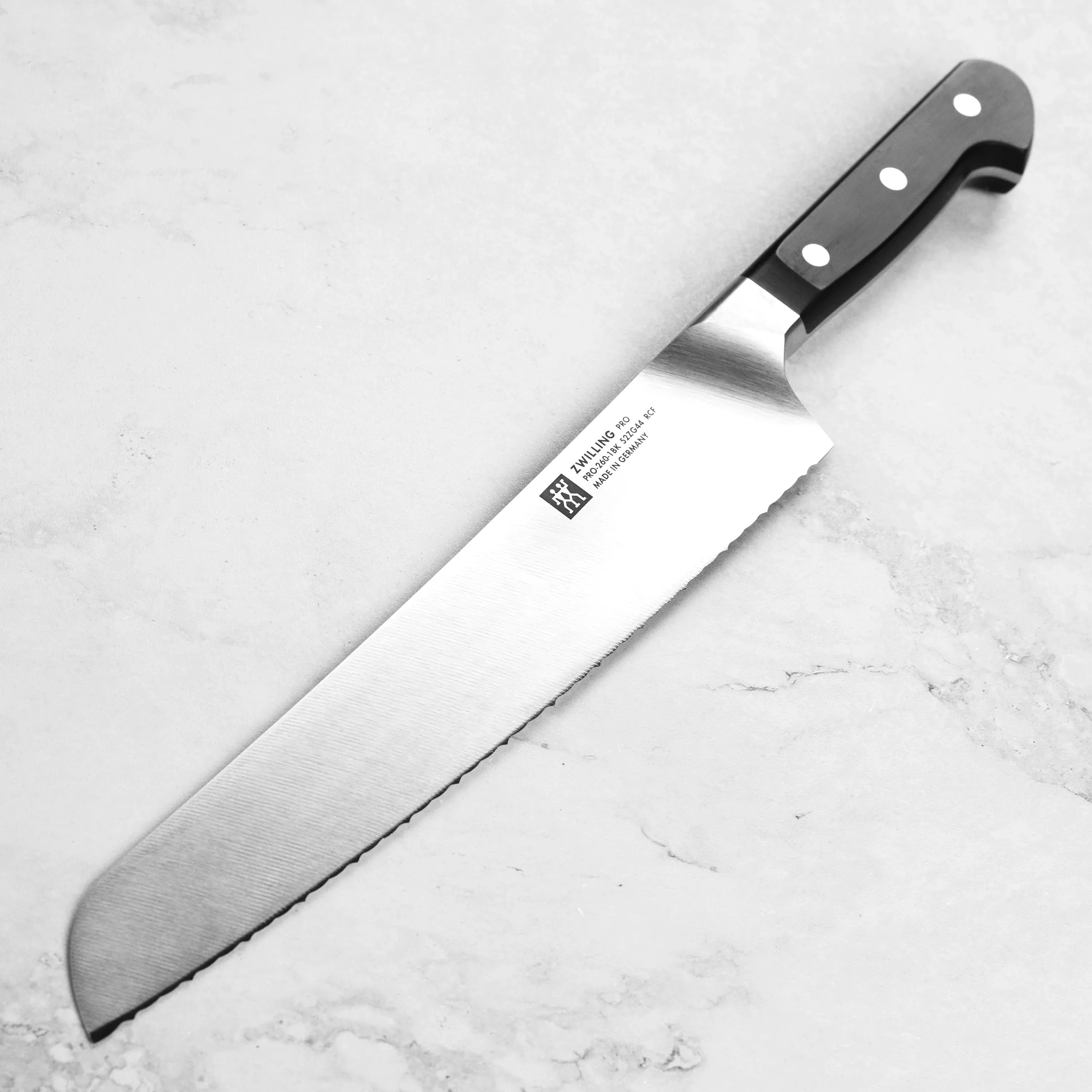 zwilling-pro-ultimate-bread-knife-10 Zwilling Pro Ultimate Bread Knife - 10"